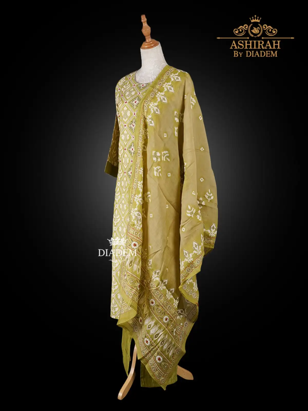 Pista Green Straight Cut Suit Designed In Floral And Paisley Prints With Dupatta
