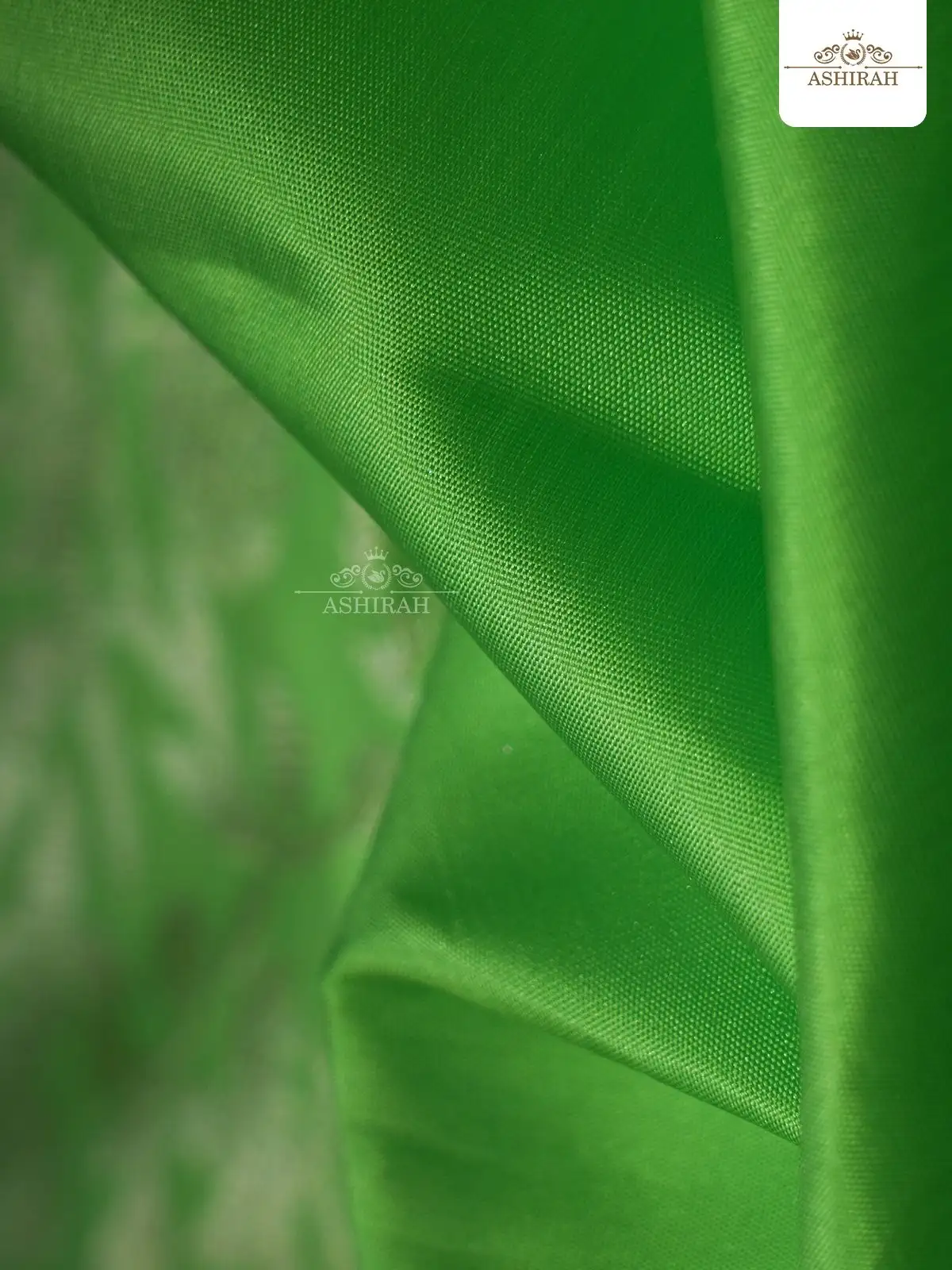Green Pure Kanchipuram  Silk Saree With Brocade On The Body And Zari Border