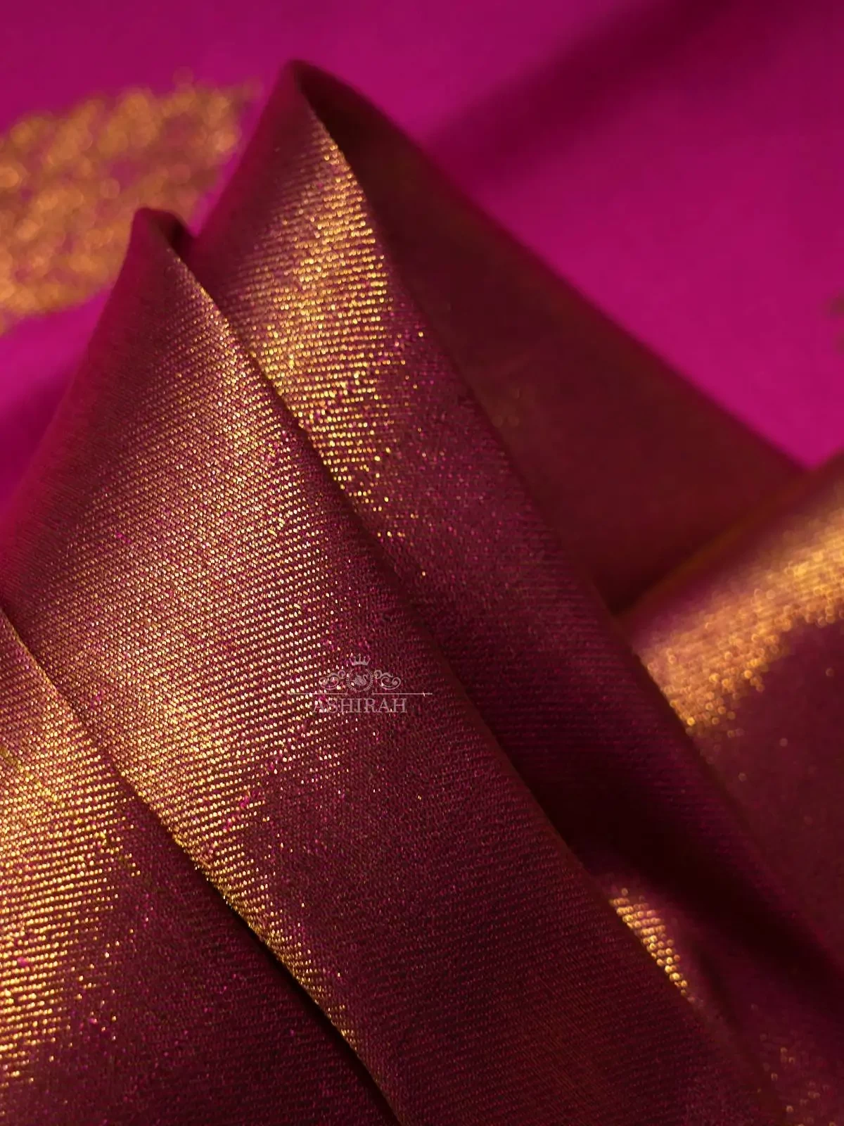Dark Pink Pure Kanchipuram (bridal) Korvai Silk Saree With Leaf Motifs On The Body And Zari Border